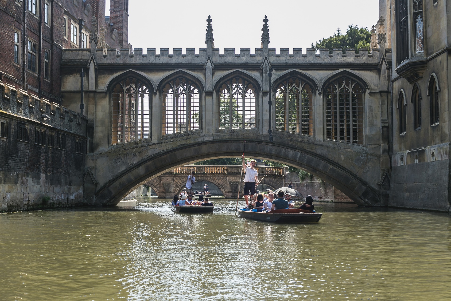 bridge-of-sighs-cambridge-g4684a71b3_1920